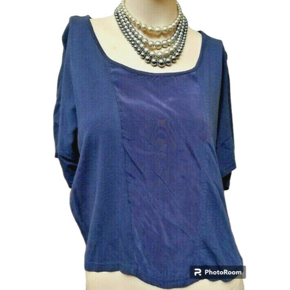 H&M Navy Blue Cropped Top Size S Silky Mid Panel Made in Turkey Artsy